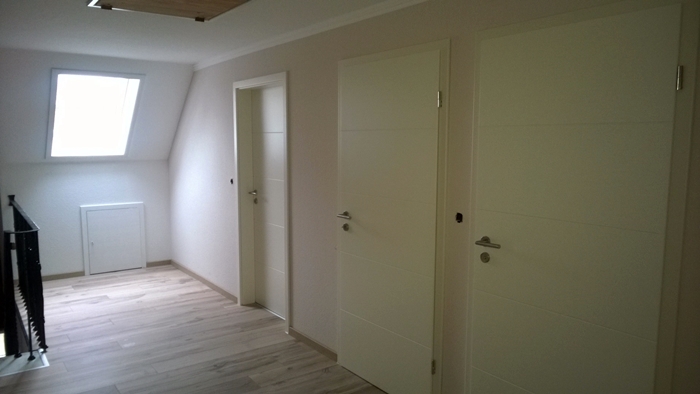 Zimmertuer4